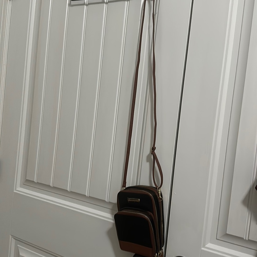 Crossbody phone wallet clutch